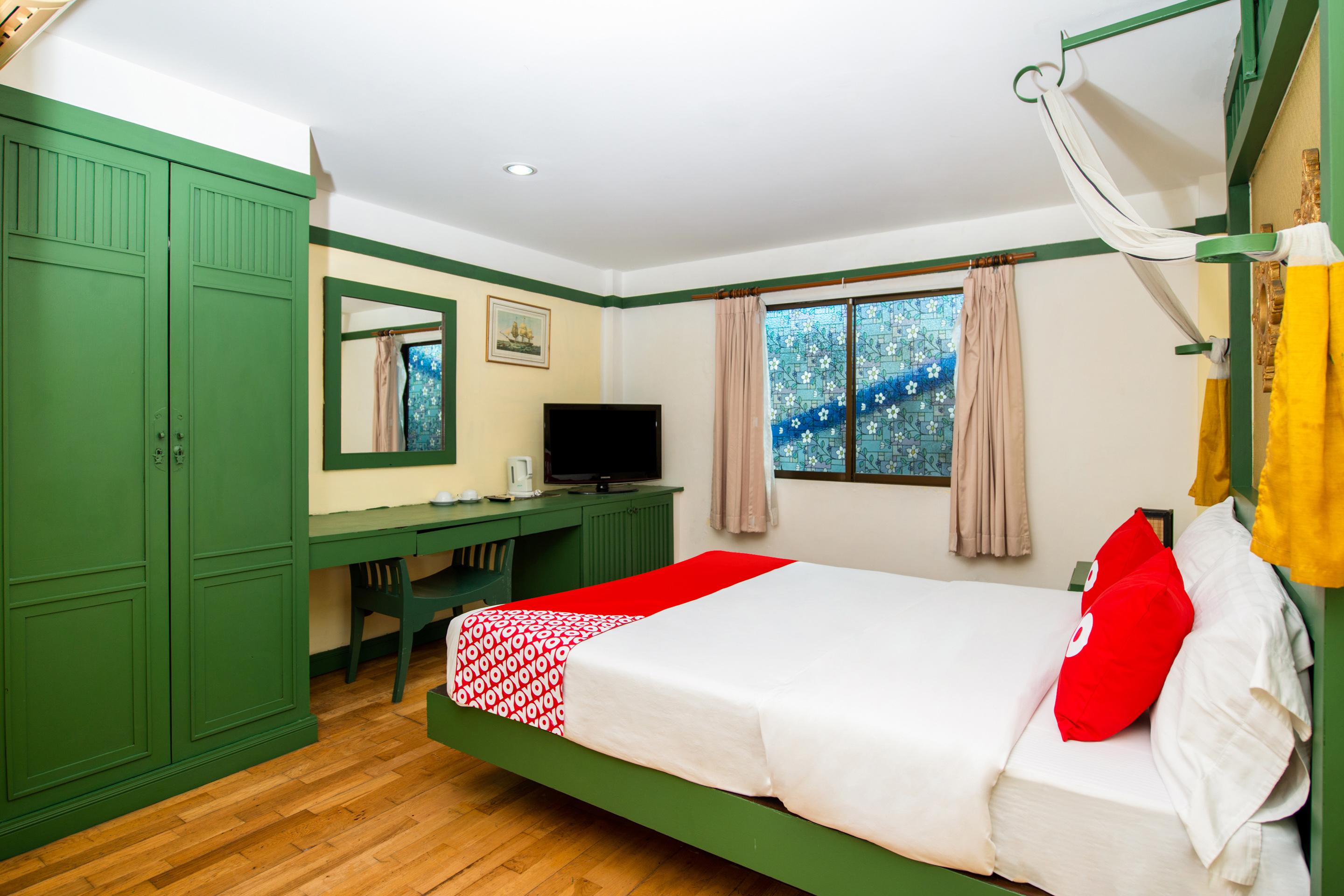 Oyo 255 The Ocean Hotel Patong Εξωτερικό φωτογραφία