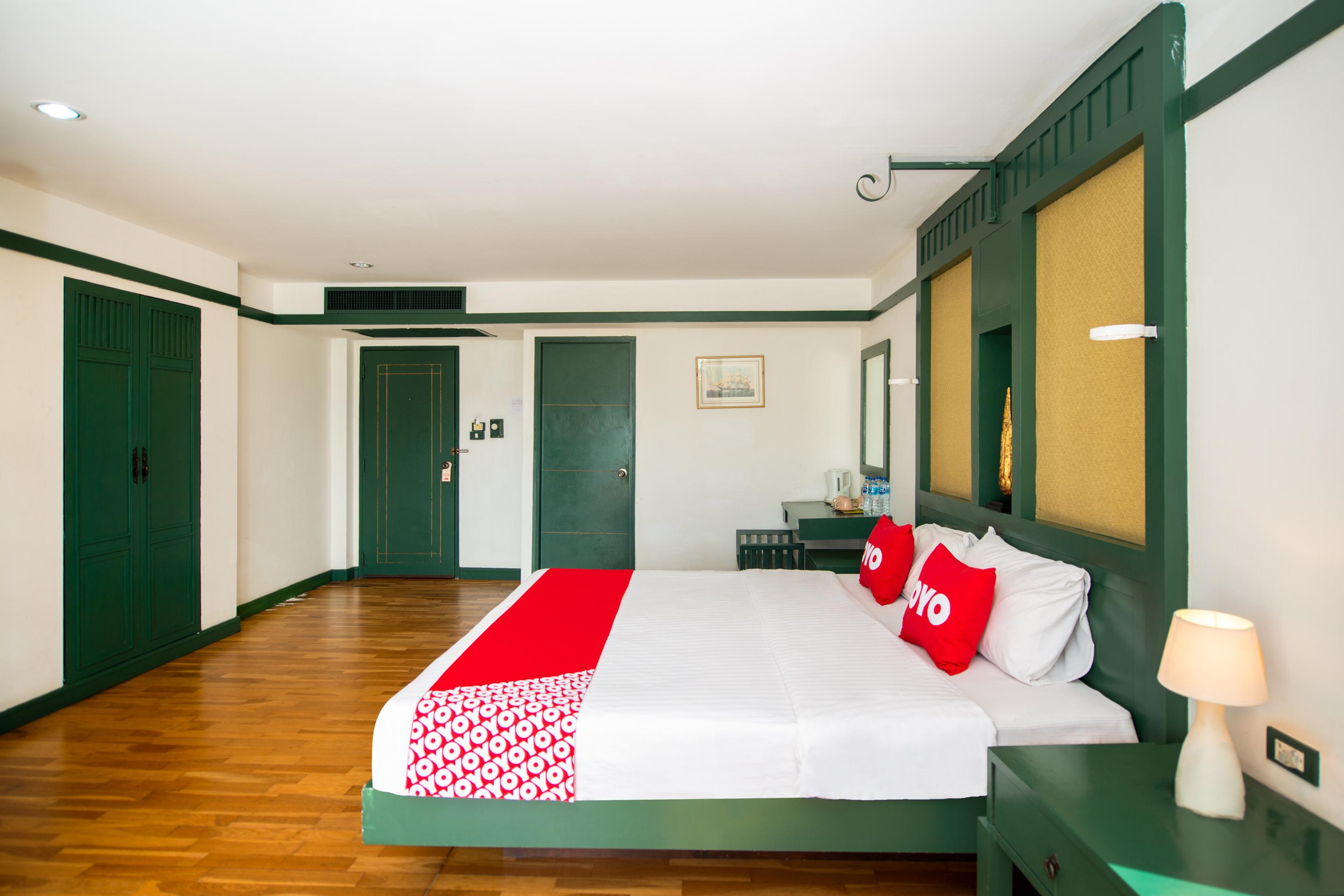 Oyo 255 The Ocean Hotel Patong Εξωτερικό φωτογραφία
