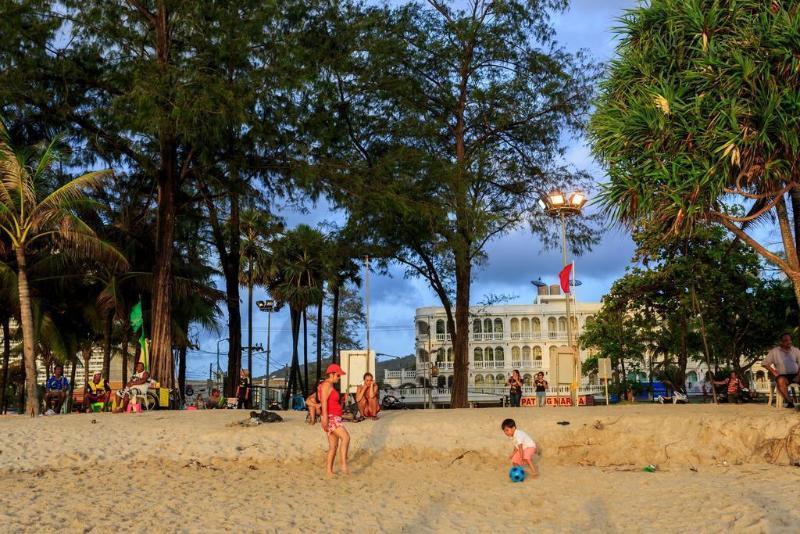 Oyo 255 The Ocean Hotel Patong Εξωτερικό φωτογραφία
